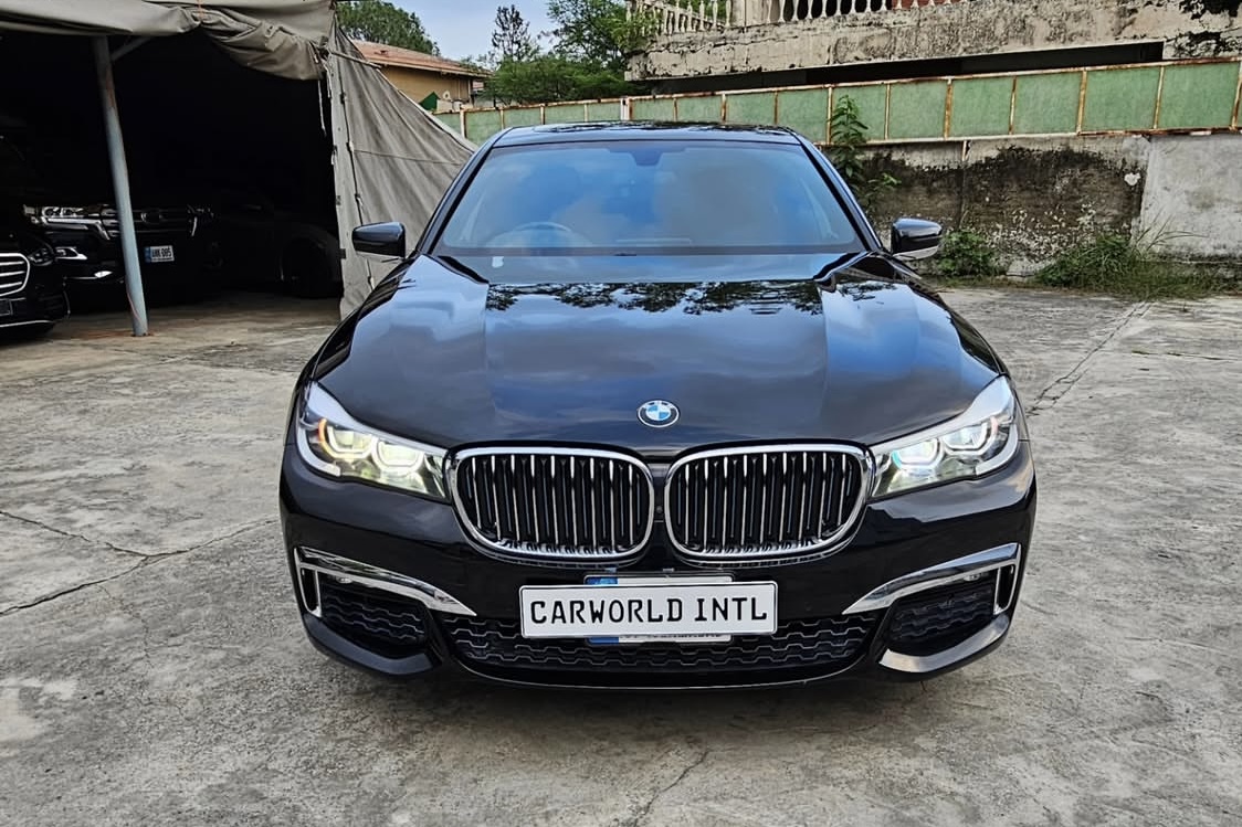 2018 BMW 740Le M Sport main image