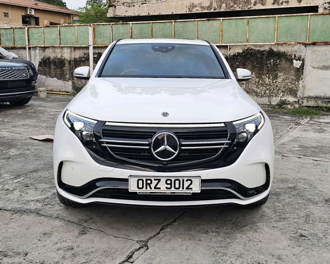 Mercedes-Benz EQC 400 AMG Package