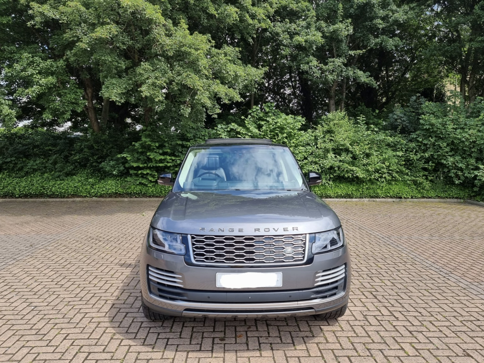Range Rover P400e